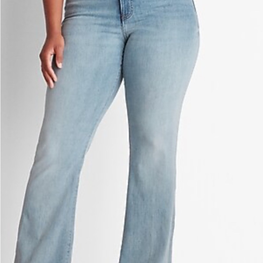 Express Women's Light Blue Jeans